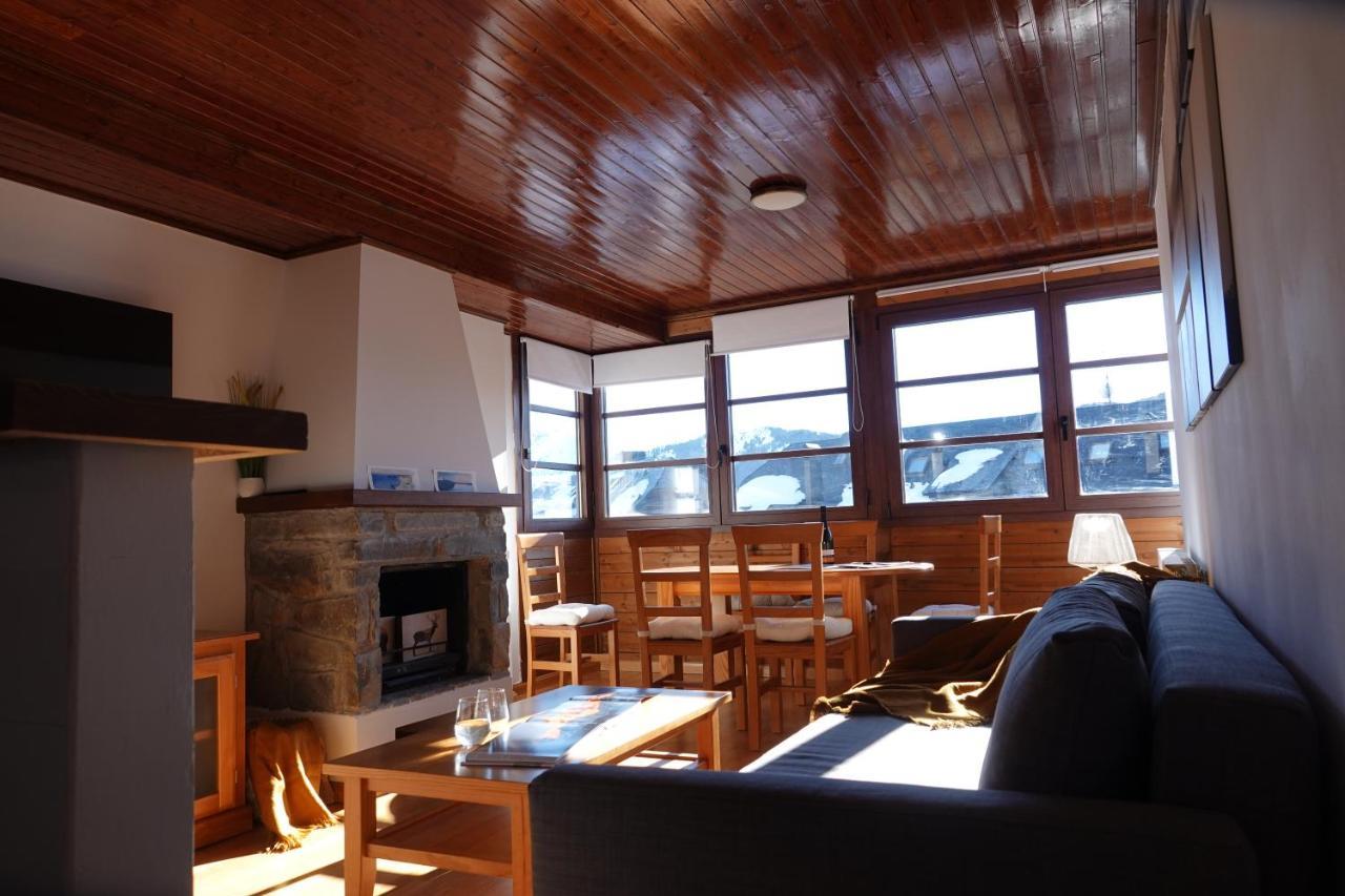 Stone Garaje Cubierto Y Trastero Pirineos360 Apartment Formigal Exterior photo